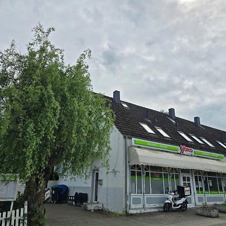 Ferienwohnung Am Uniklinik Lubeck Ngoại thất bức ảnh