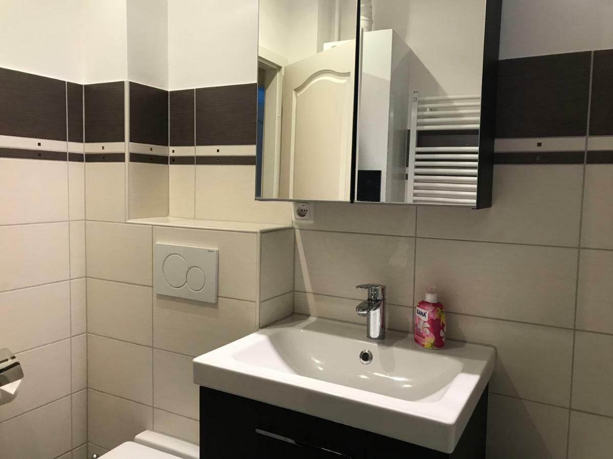 Ferienwohnung Am Uniklinik Lubeck Ngoại thất bức ảnh